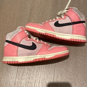 Special edition Nike Dunk High